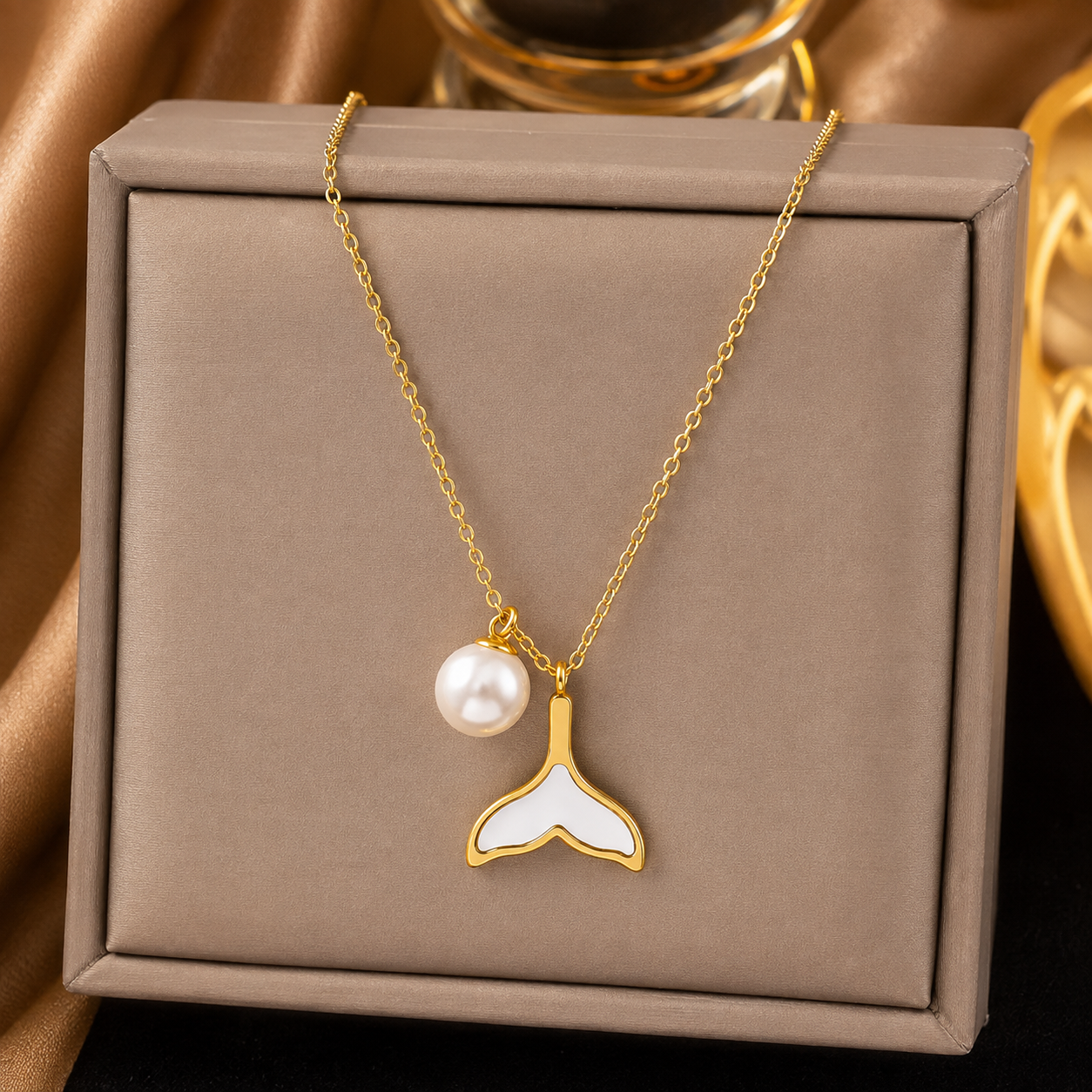 Pearl Mermaid Tail Necklace