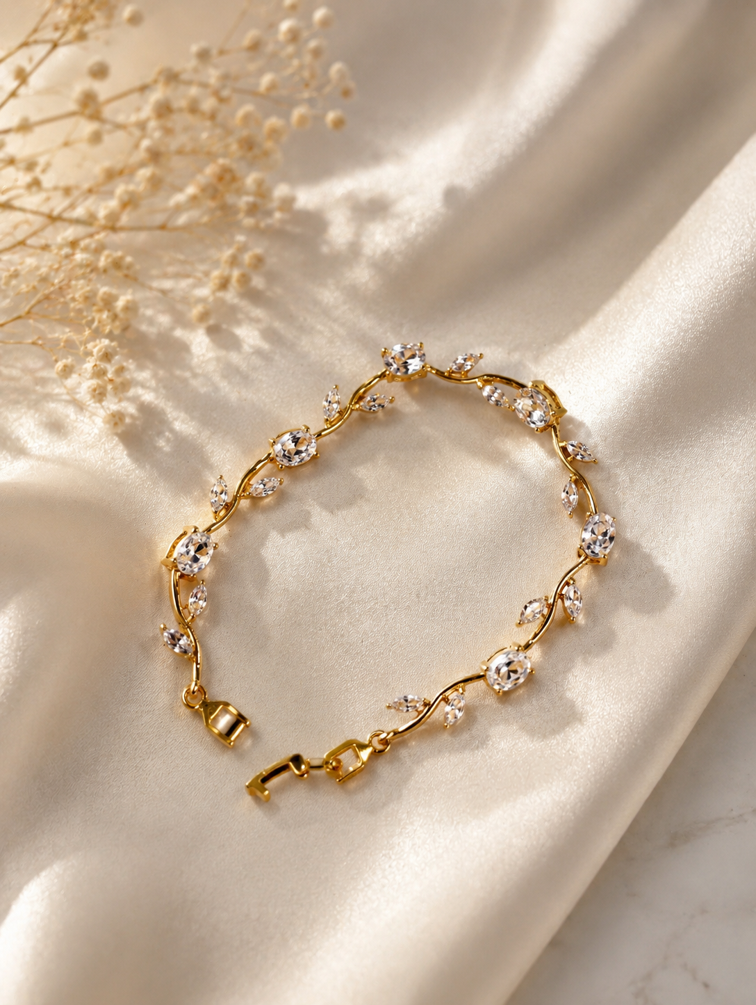 ✨ Crystal Vine Bracelet ✨