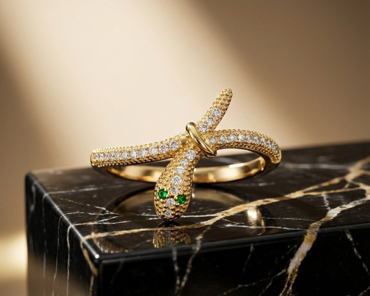 ✨ 18K Gold Plated Stainless Steel Snake Crystal Ring ✨