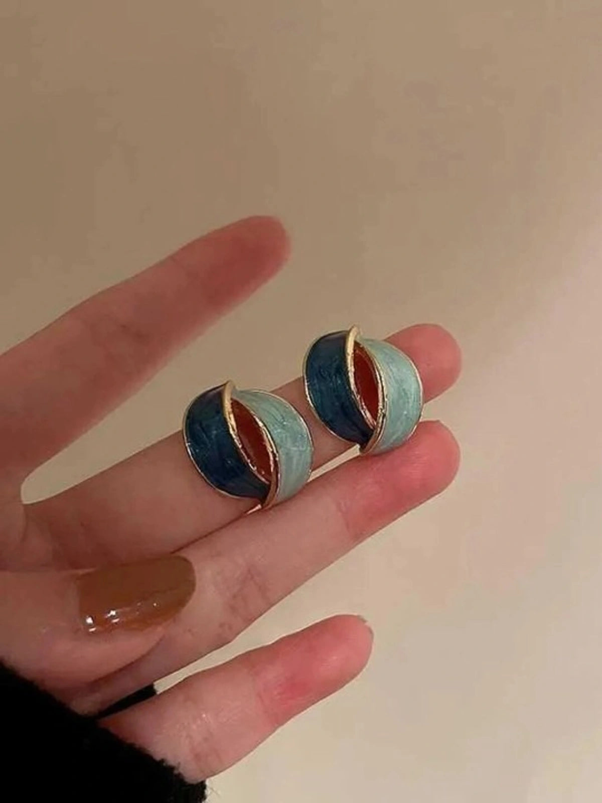 Elegant Dual-Tone Enamel Stud Earrings