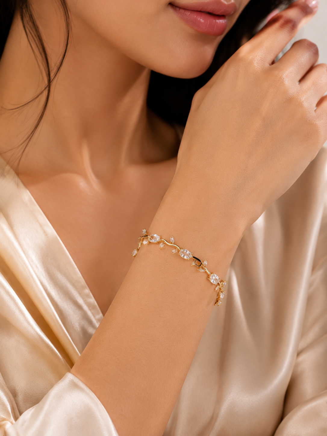 ✨ Crystal Vine Bracelet ✨