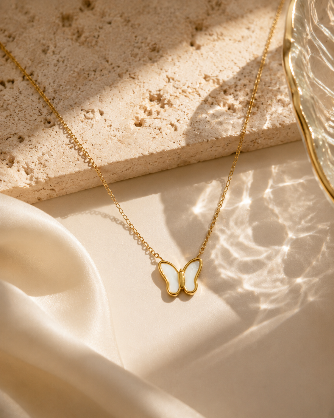 🦋 Elegant Butterfly Necklace