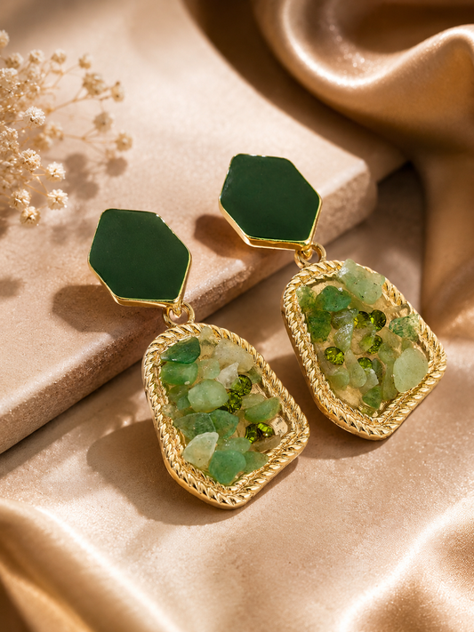 ✨ Elegant Green Crystal Stone Drop Earrings 💚✨
