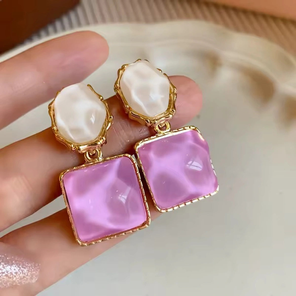 Elegant Lavender Resin Statement Earrings 💜✨🤍