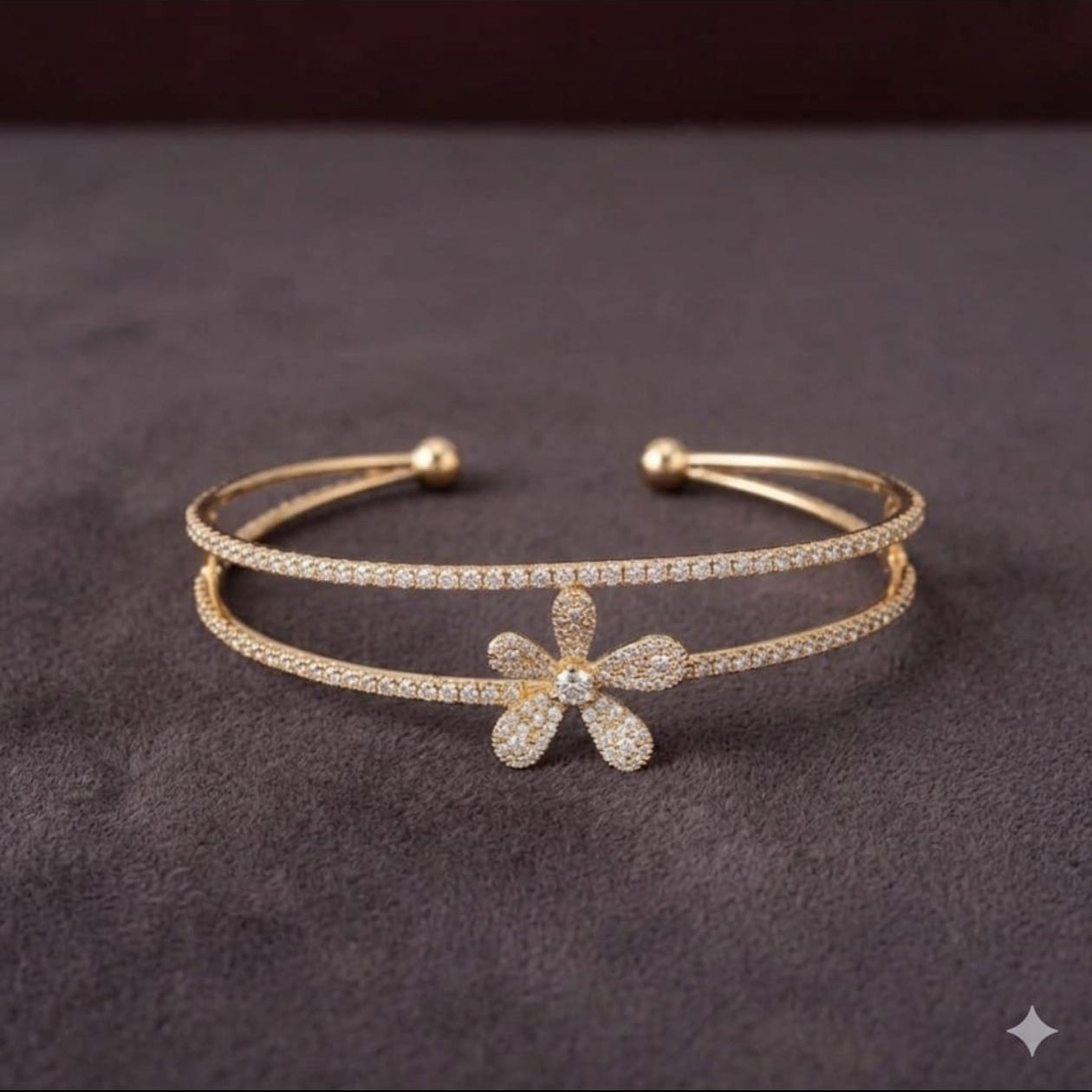 ✨ 18K Gold Plated Stainless Steel Crystal Flower Bangle ✨