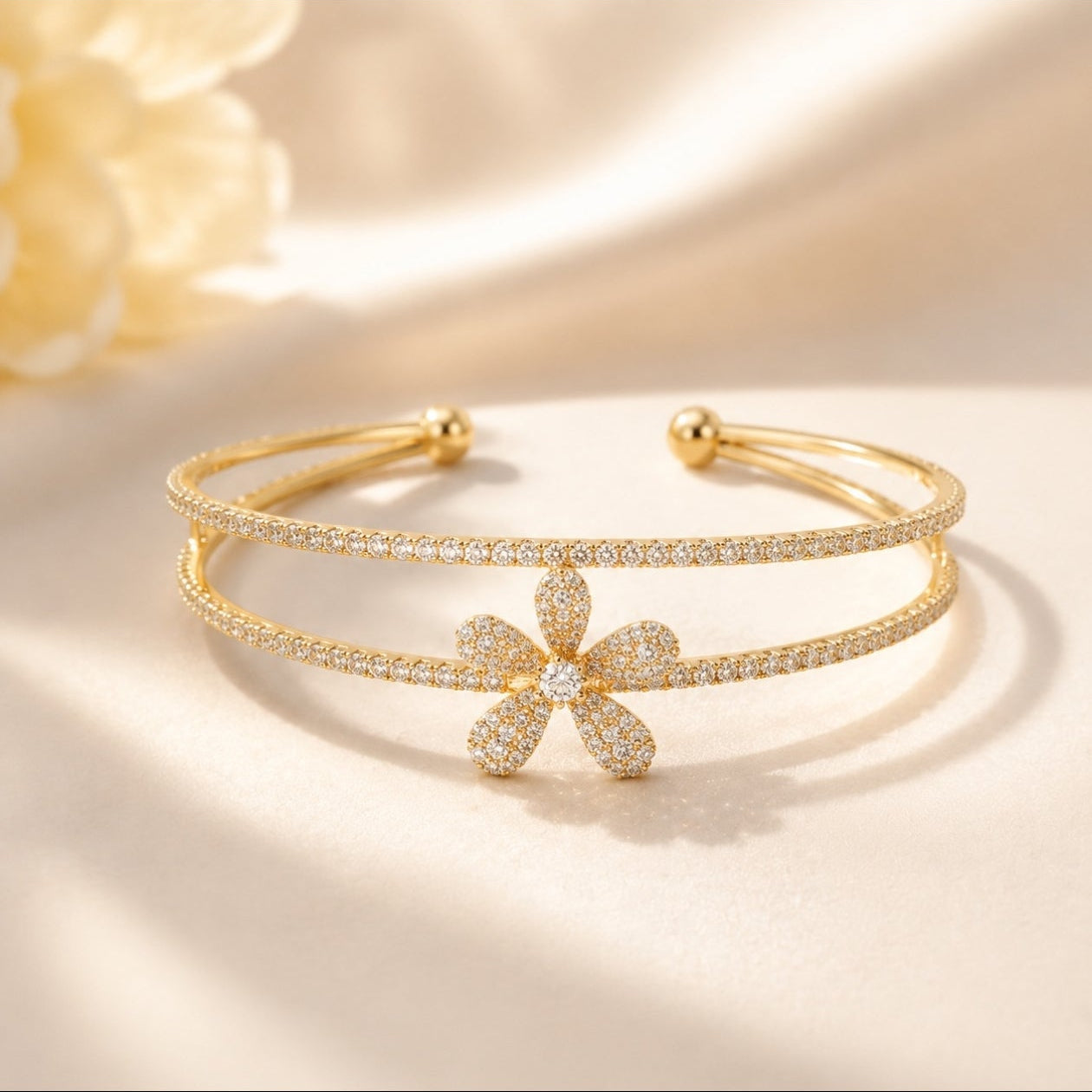 ✨ 18K Gold Plated Stainless Steel Crystal Flower Bangle ✨