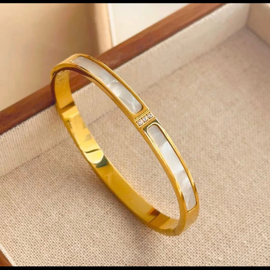 ✨ 18K Gold Plated Stainless Steel Mother of Pearl Bangle ✨