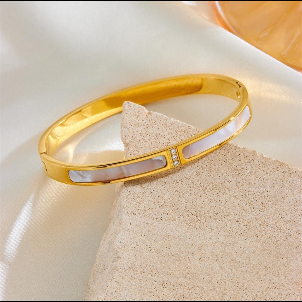 ✨ 18K Gold Plated Stainless Steel Mother of Pearl Bangle ✨