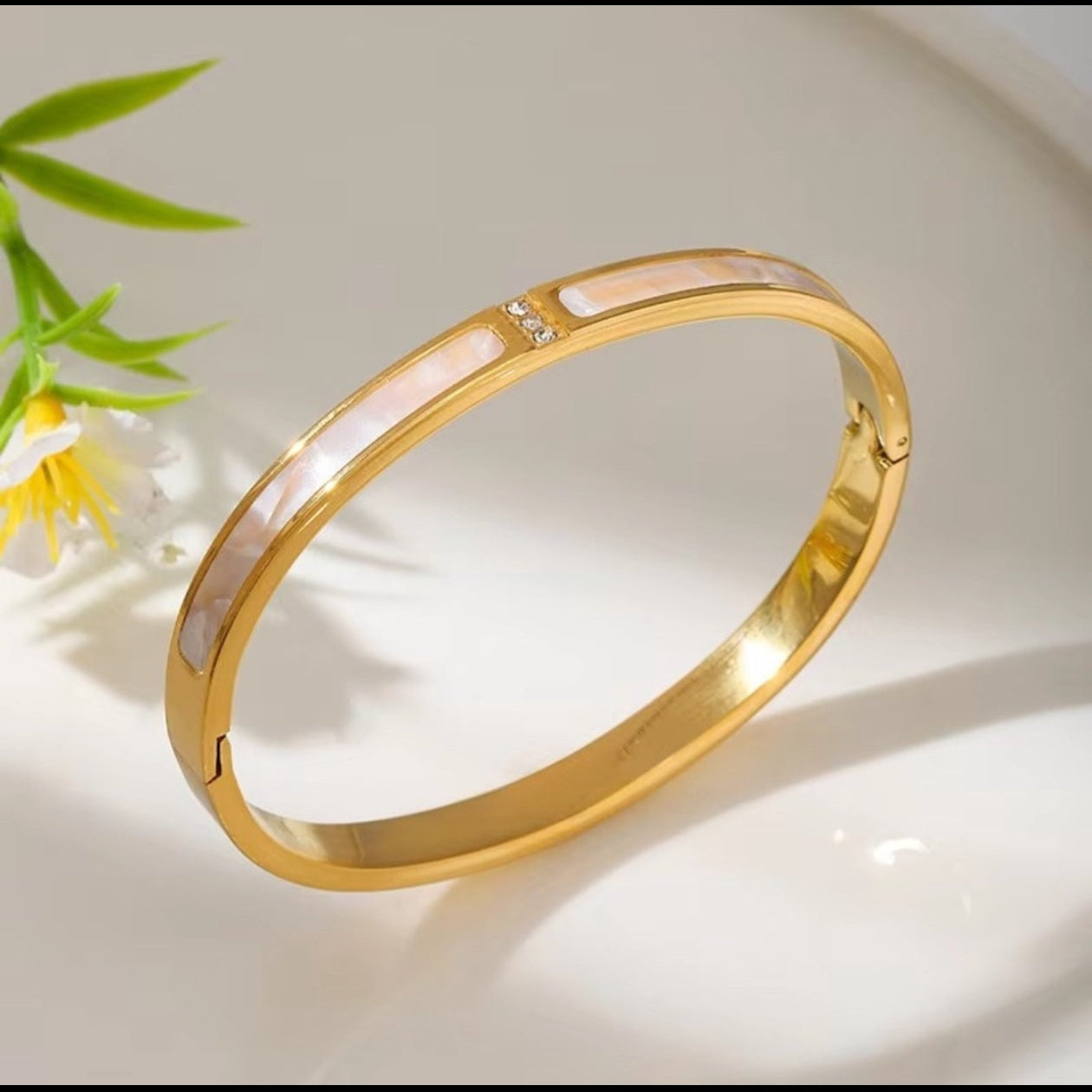 ✨ 18K Gold Plated Stainless Steel Mother of Pearl Bangle ✨