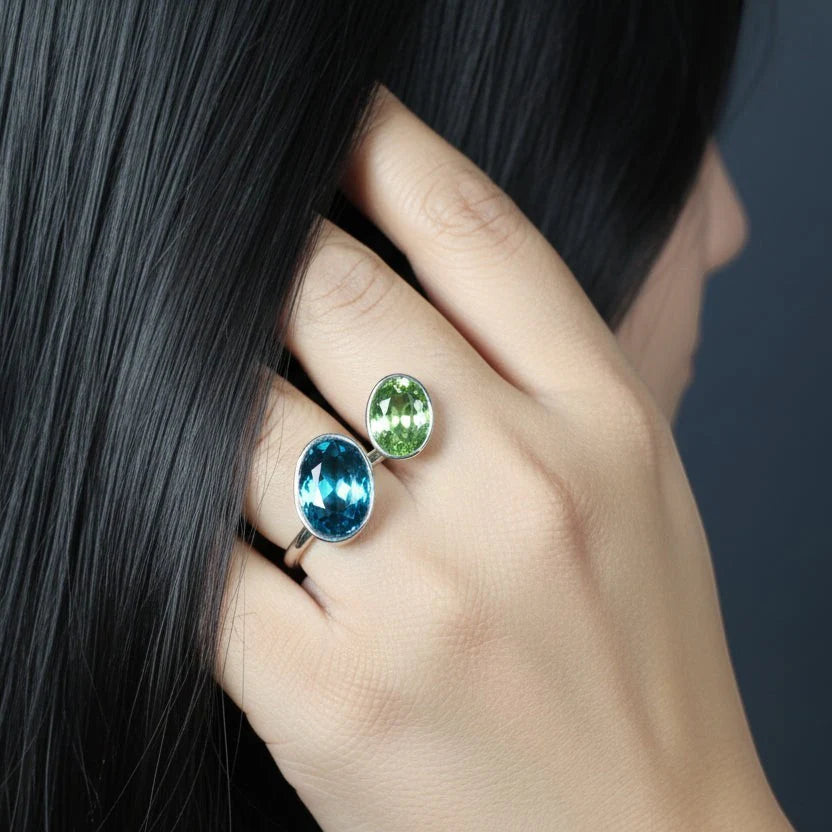 Toi et Moi Peacock Sapphire Emerald Ring