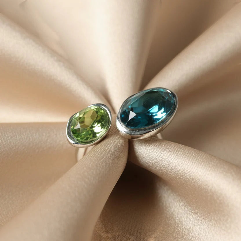 Toi et Moi Peacock Sapphire Emerald Ring